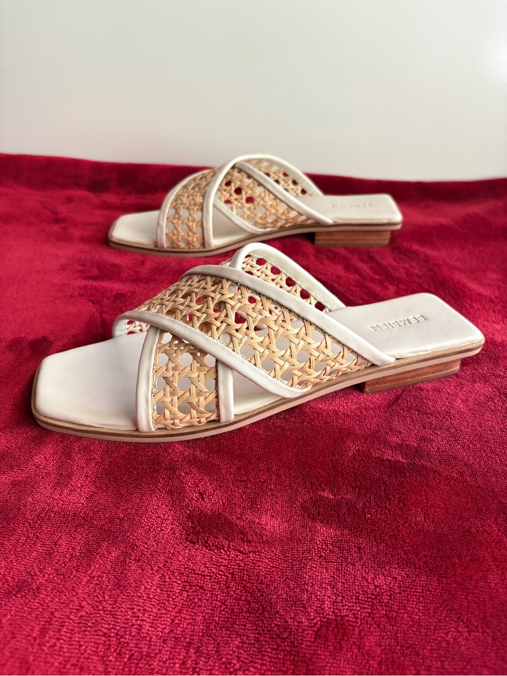 New Bembien Roma Leather & Rattan Sandals Size 39 US 8.5-9 - Picture 3 of 9